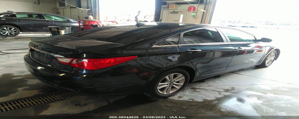 5NPEB4AC3DH708350 2013 HYUNDAI SONATA photo no. 4