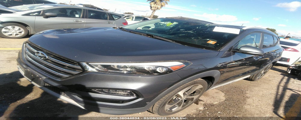 KM8J33A24JU640683 2018 HYUNDAI TUCSON photo no. 2