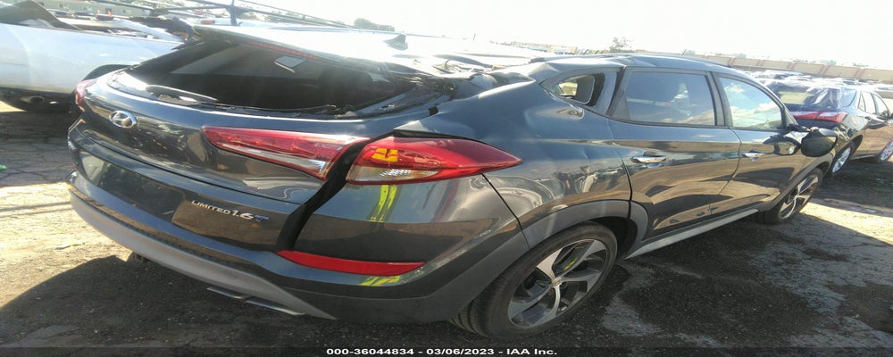 KM8J33A24JU640683 2018 HYUNDAI TUCSON photo no. 4