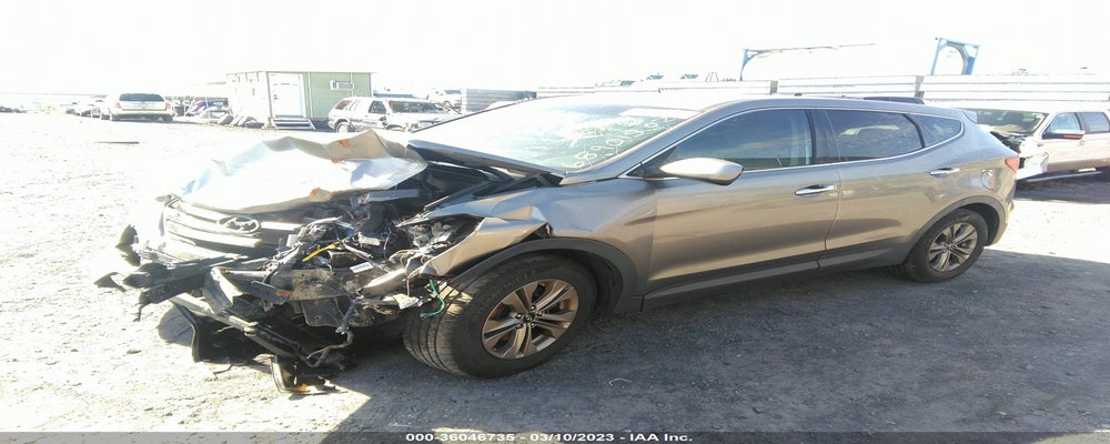 5XYZT3LB4GG333948 2016 HYUNDAI SANTA FE SPORT photo no. 2