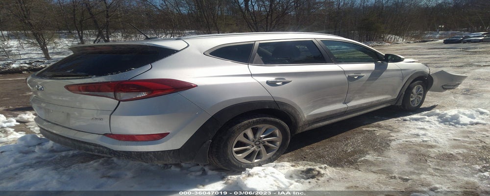 KM8J3CA44HU272095 2017 HYUNDAI TUCSON photo no. 4