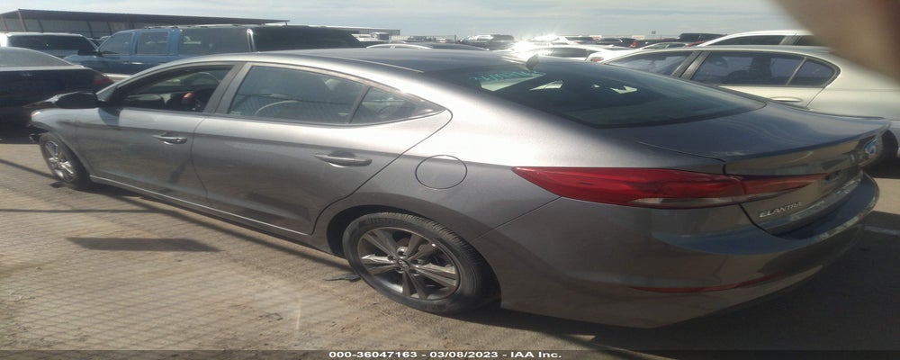 5NPD84LF1JH384232 2018 HYUNDAI ELANTRA photo no. 3