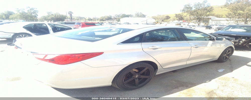 5NPEB4AC3DH769939 2013 HYUNDAI SONATA photo no. 4