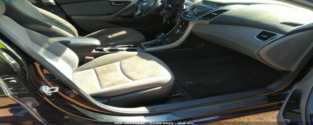 KMHDH4AE6FU414778 2015 HYUNDAI ELANTRA photo no. 5
