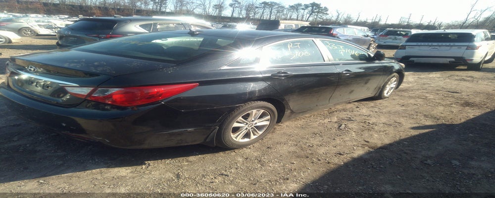 5NPEB4AC3DH561558 2013 HYUNDAI SONATA photo no. 4