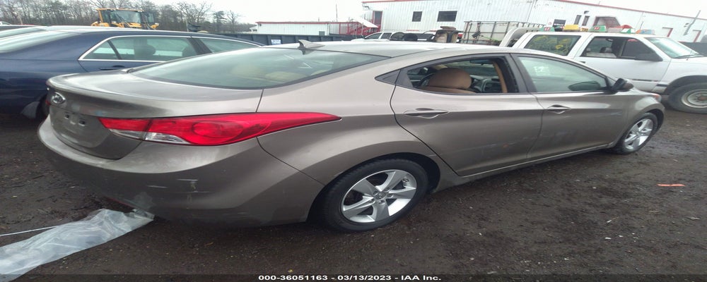 5NPDH4AE2DH357295 2013 HYUNDAI ELANTRA photo no. 4