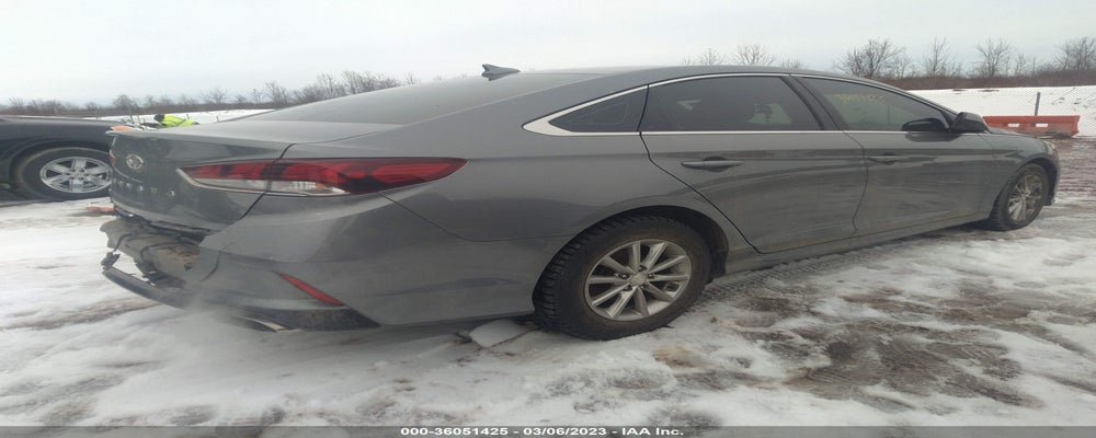 5NPE24AF0JH688161 2018 HYUNDAI SONATA photo no. 4