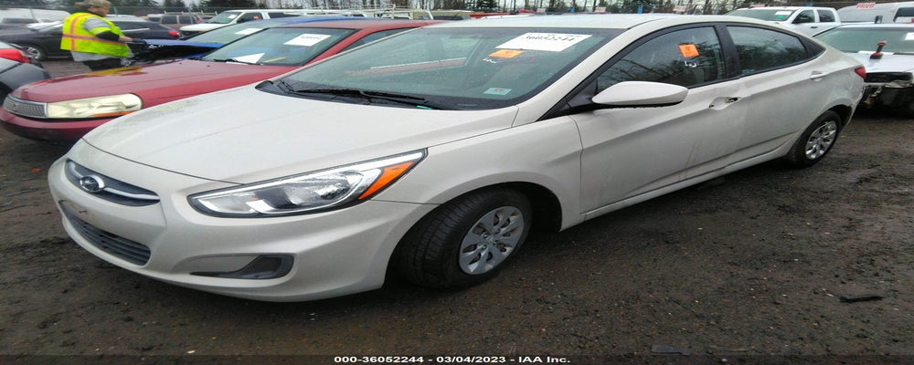 KMHCT4AE3GU963575 2016 HYUNDAI ACCENT photo no. 2