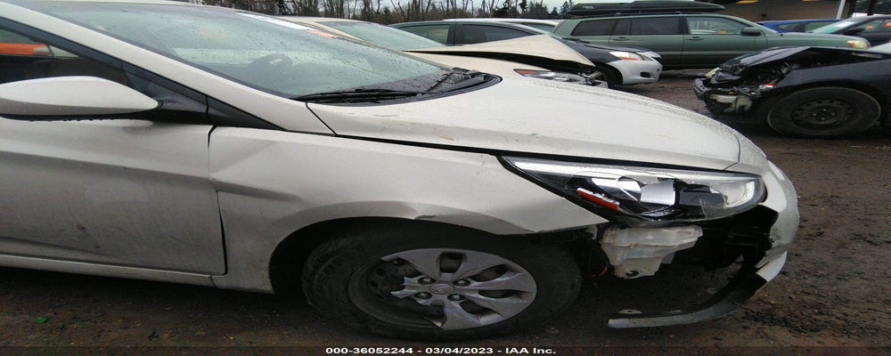 KMHCT4AE3GU963575 2016 HYUNDAI ACCENT photo no. 6