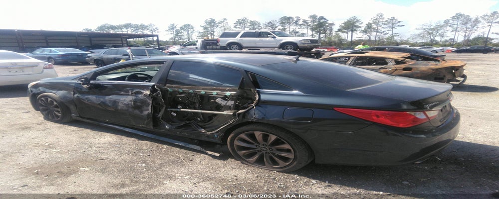 5NPEC4AC4BH023784 2011 HYUNDAI SONATA photo no. 3