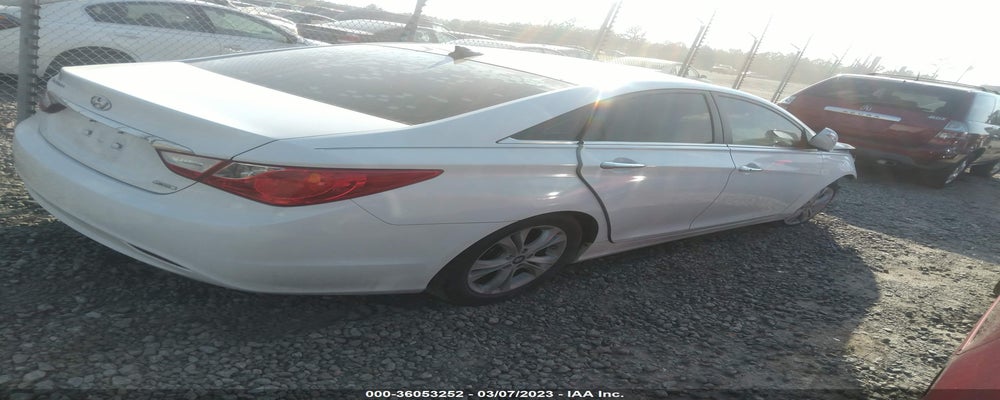 5NPEC4AC5CH383101 2012 HYUNDAI SONATA photo no. 4