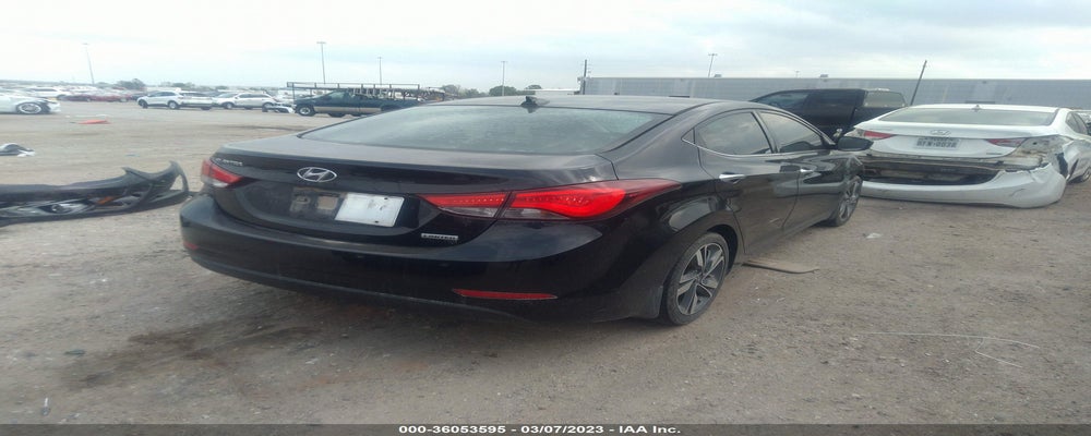 5NPDH4AE8FH634132 2015 HYUNDAI ELANTRA photo no. 4