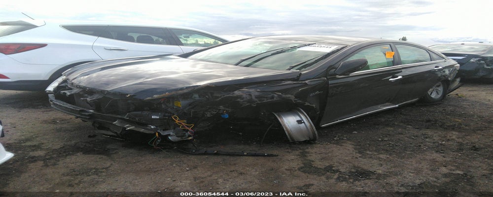 KMHEC4A49FA121775 2015 HYUNDAI SONATA photo no. 2