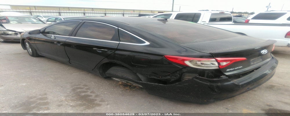 5NPE24AFXFH218386 2015 HYUNDAI SONATA photo no. 3