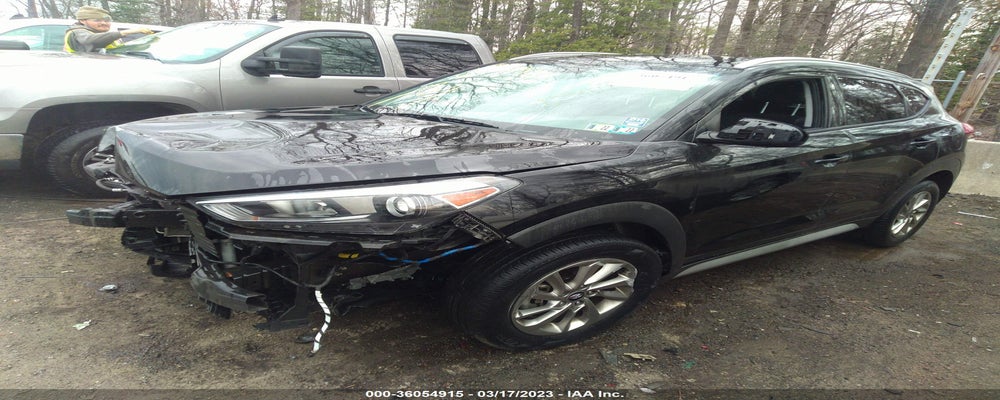 KM8J3CA40HU427029 2017 HYUNDAI TUCSON photo no. 2