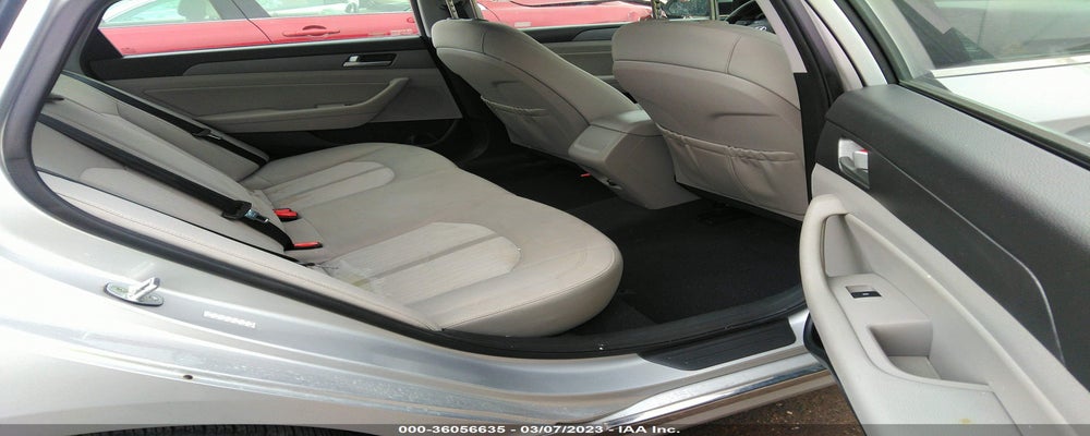 KMHE24L19GA019173 2016 HYUNDAI SONATA photo no. 8