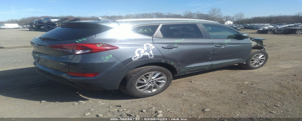 KM8J3CA44JU754040 2018 HYUNDAI TUCSON photo no. 4