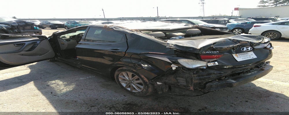 KMHDH4AE7GU480810 2016 HYUNDAI ELANTRA photo no. 3
