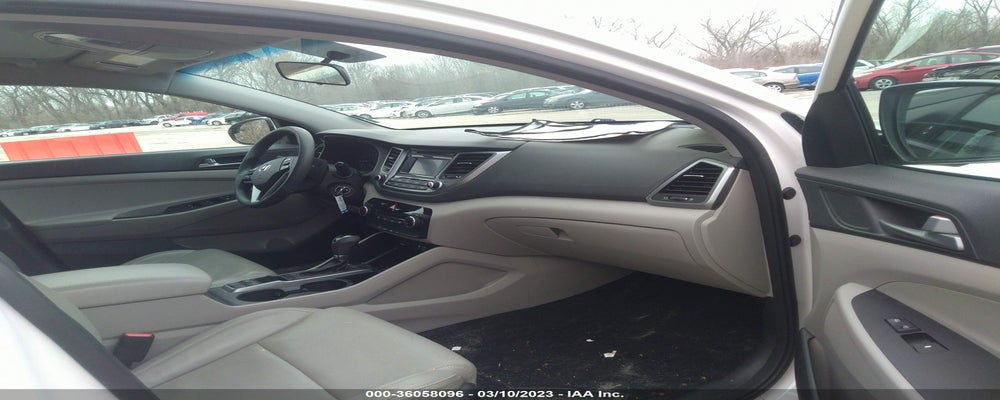 KM8J3CA43HU268538 2017 HYUNDAI TUCSON photo no. 5