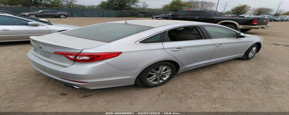 5NPE24AFXHH560956 2017 HYUNDAI SONATA photo no. 4