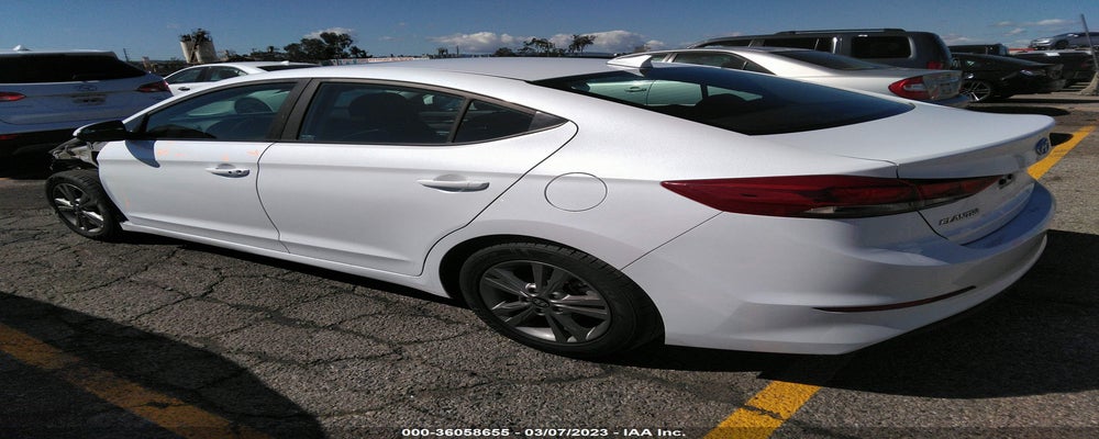 5NPD84LF4JH319746 2018 HYUNDAI ELANTRA photo no. 3