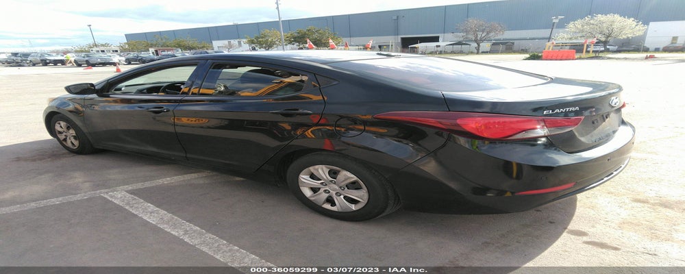 5NPDH4AE7GH695621 2016 HYUNDAI ELANTRA photo no. 3