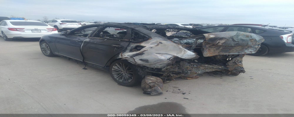 KMHGN4JE1GU109969 2016 HYUNDAI GENESIS photo no. 3