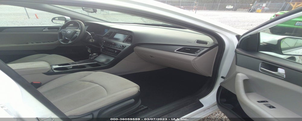 5NPE24AF2HH459605 2017 HYUNDAI SONATA photo no. 5
