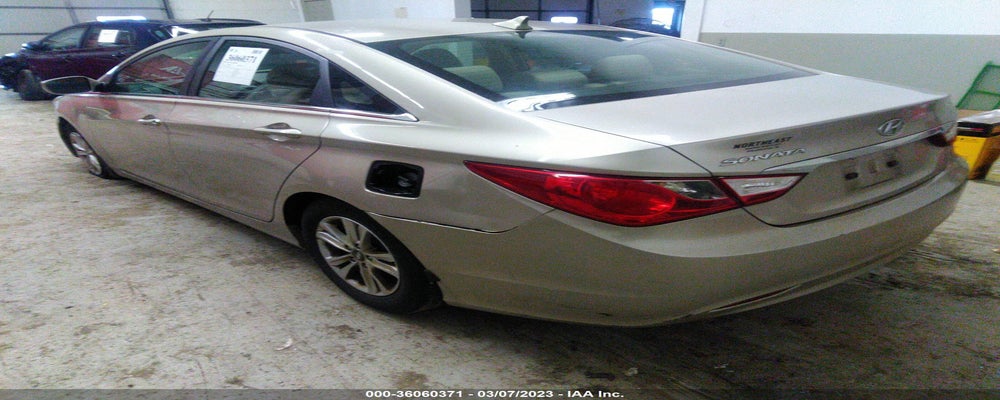 5NPEB4AC2BH125099 2011 HYUNDAI SONATA photo no. 3