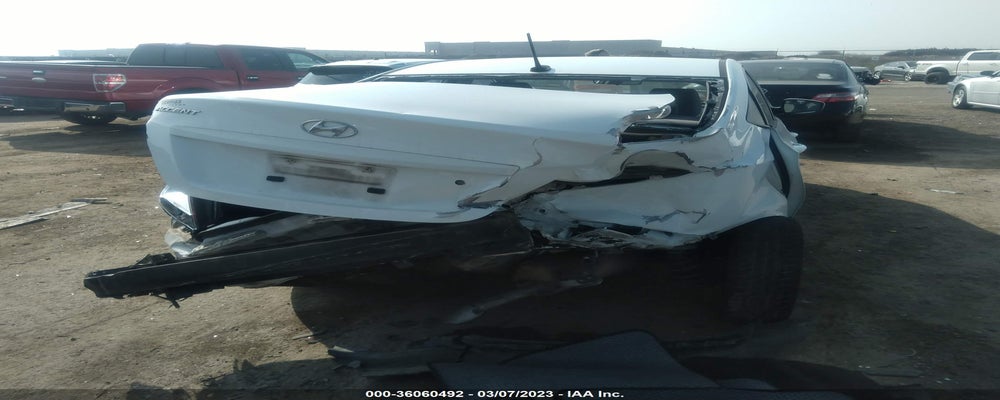 KMHCT4AE2GU041069 2016 HYUNDAI ACCENT photo no. 4