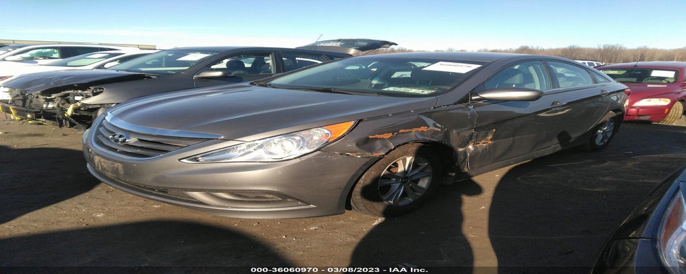 5NPEB4AC0EH901556 2014 HYUNDAI SONATA photo no. 2