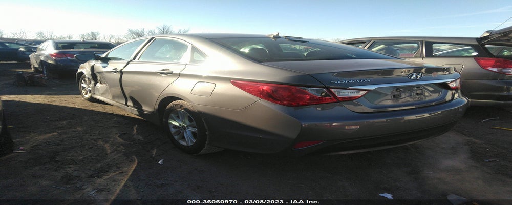 5NPEB4AC0EH901556 2014 HYUNDAI SONATA photo no. 3