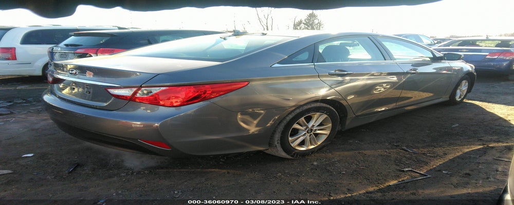 5NPEB4AC0EH901556 2014 HYUNDAI SONATA photo no. 4