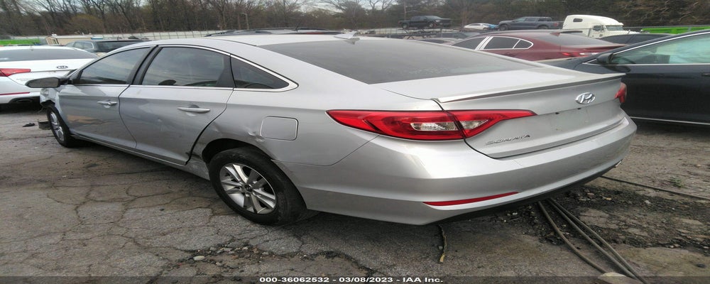5NPE24AF8FH051722 2015 HYUNDAI SONATA photo no. 3