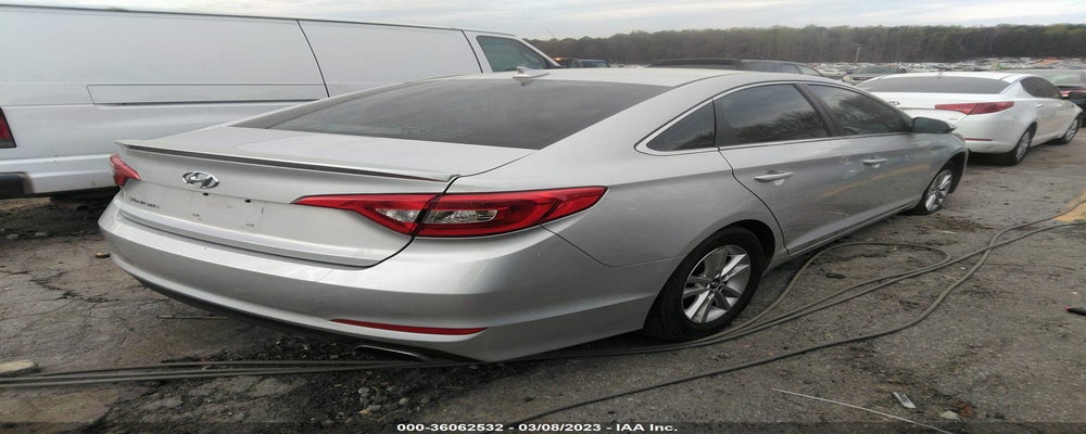 5NPE24AF8FH051722 2015 HYUNDAI SONATA photo no. 4