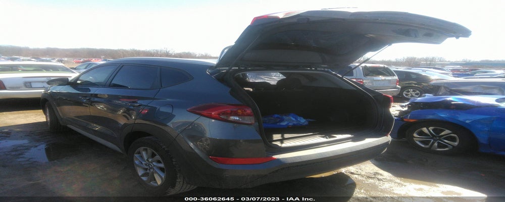 KM8J33A4XHU505445 2017 HYUNDAI TUCSON photo no. 3