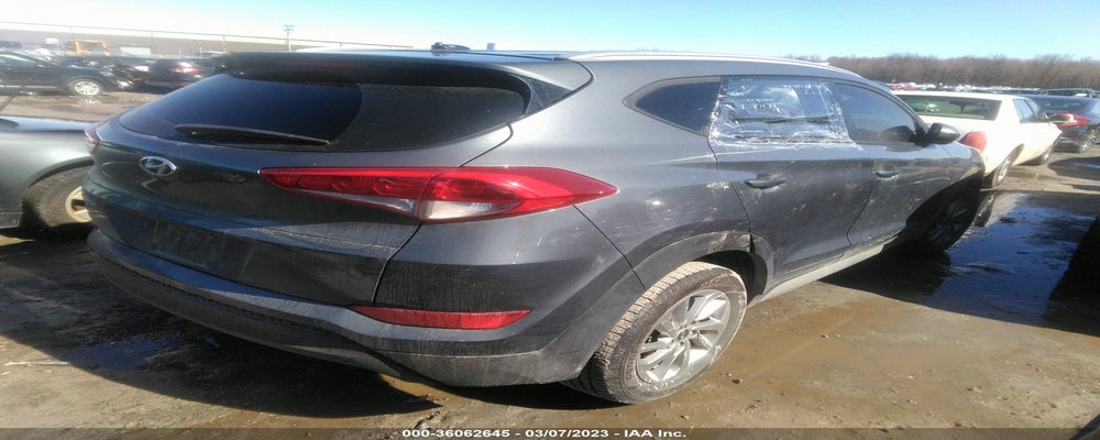 KM8J33A4XHU505445 2017 HYUNDAI TUCSON photo no. 4