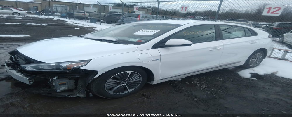 KMHC65LD8LU234371 2020 HYUNDAI IONIQ PLUG-IN HYBRID photo no. 2