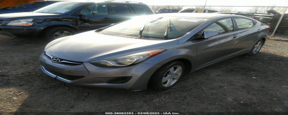 KMHDH4AE8BU138372 2011 HYUNDAI ELANTRA photo no. 2