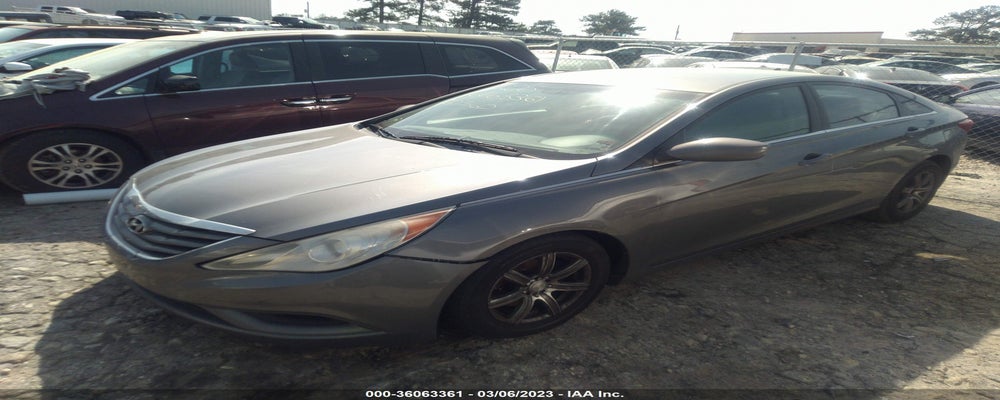 5NPEB4AC6BH030755 2011 HYUNDAI SONATA photo no. 2