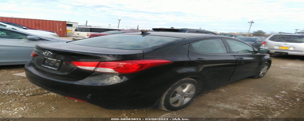 KMHDH4AE1DU835997 2013 HYUNDAI ELANTRA photo no. 4
