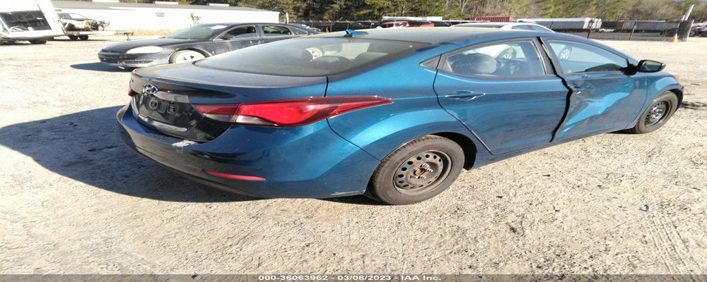 KMHDH4AE1GU649235 2016 HYUNDAI ELANTRA photo no. 4