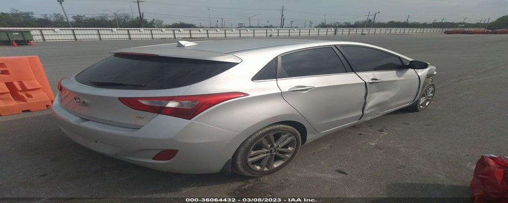 KMHD35LH4GU287610 2016 HYUNDAI ELANTRA GT photo no. 4