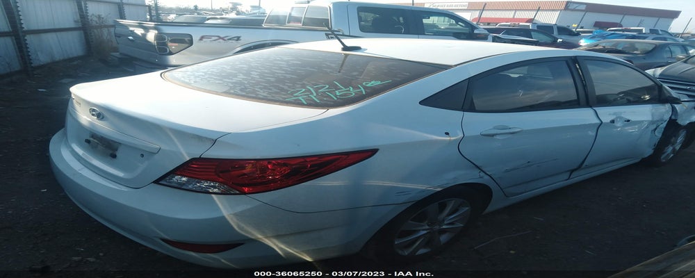 KMHCU4AE7DU350464 2013 HYUNDAI ACCENT photo no. 4