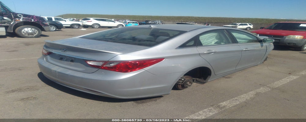 5NPEB4AC5DH746940 2013 HYUNDAI SONATA photo no. 4