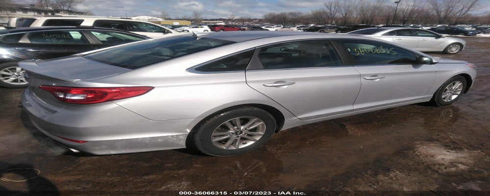 5NPE24AF5FH039978 2015 HYUNDAI SONATA photo no. 4