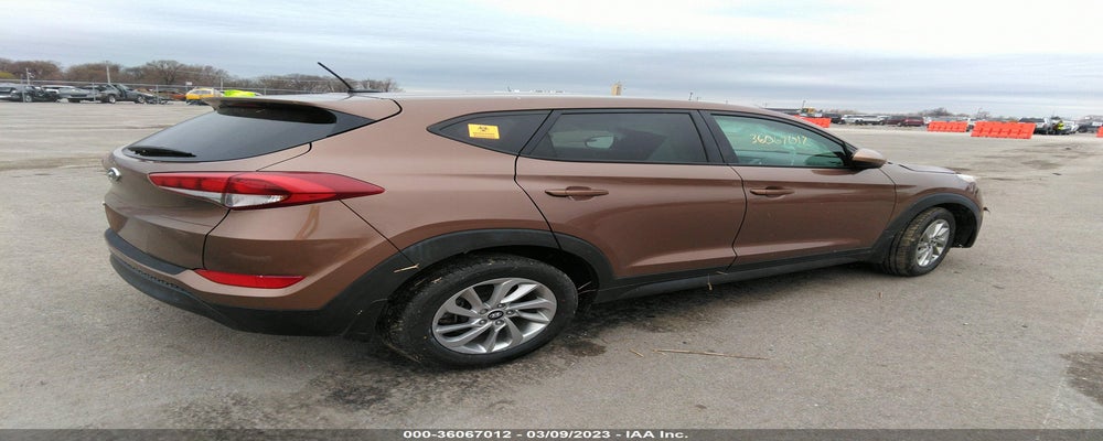 KM8J23A46GU210733 2016 HYUNDAI TUCSON photo no. 4