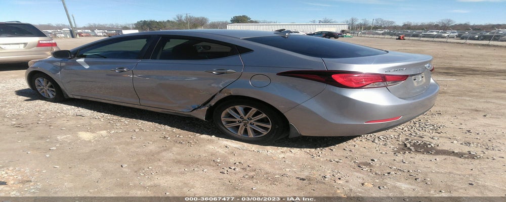 5NPDH4AE1FH609783 2015 HYUNDAI ELANTRA photo no. 3