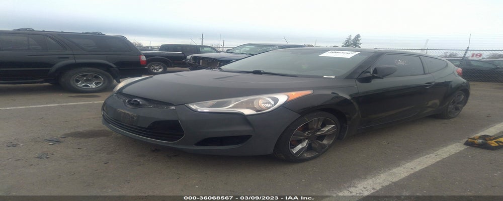 KMHTC6AD5CU067923 2012 HYUNDAI VELOSTER photo no. 2