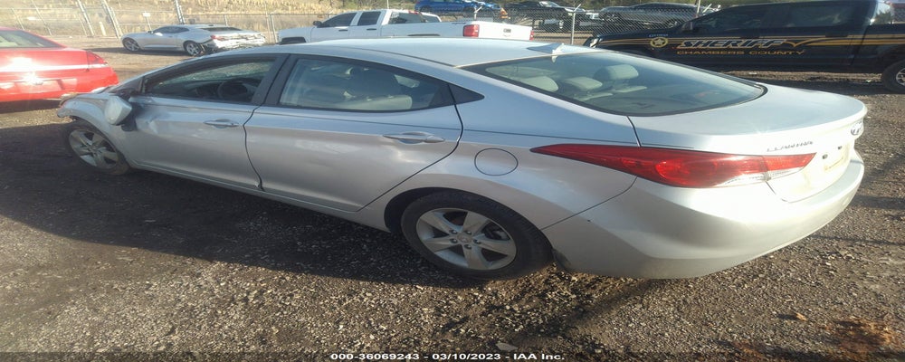 KMHDH4AE9DU981046 2013 HYUNDAI ELANTRA photo no. 3